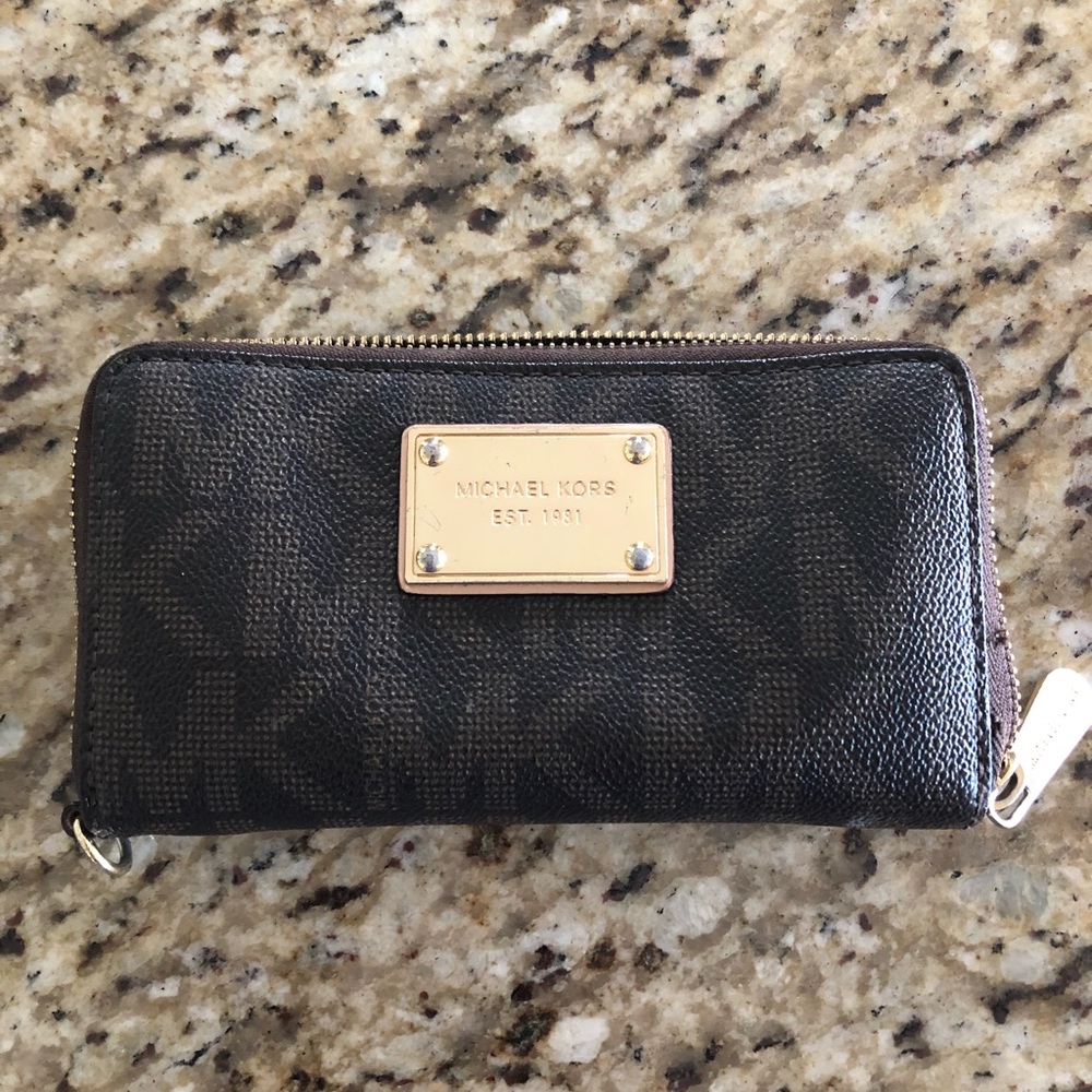 michael kors wallet